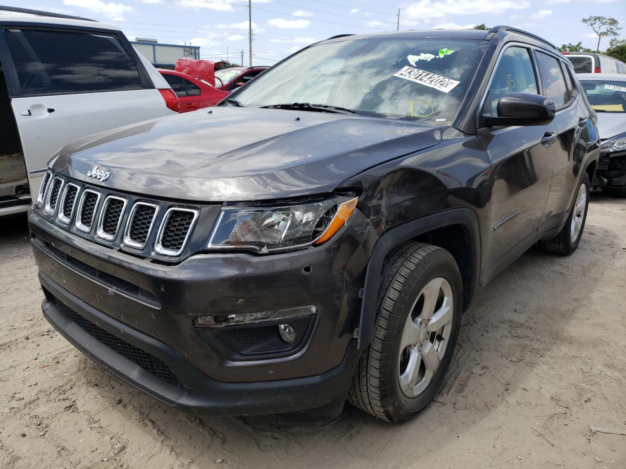 Photo 2 from auction – 2019 JEEP COMPASS LA with VIN 3C4NJCBB6KT655028