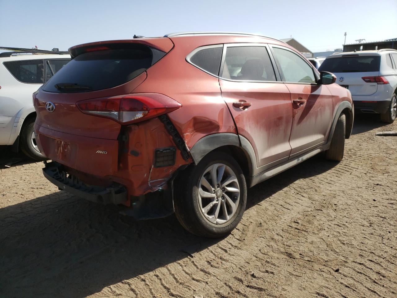 Photo 4 from auction – 2016 HYUNDAI TUCSON LIM with VIN KM8J3CA48GU075946