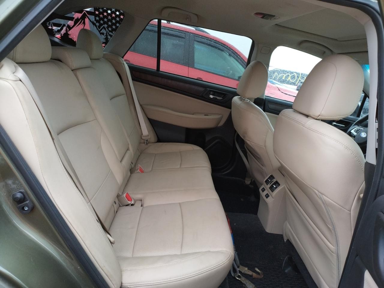 Снимка 6 от търг – 2015 SUBARU OUTBACK 3. с VIN 4S4BSELC4F3233016