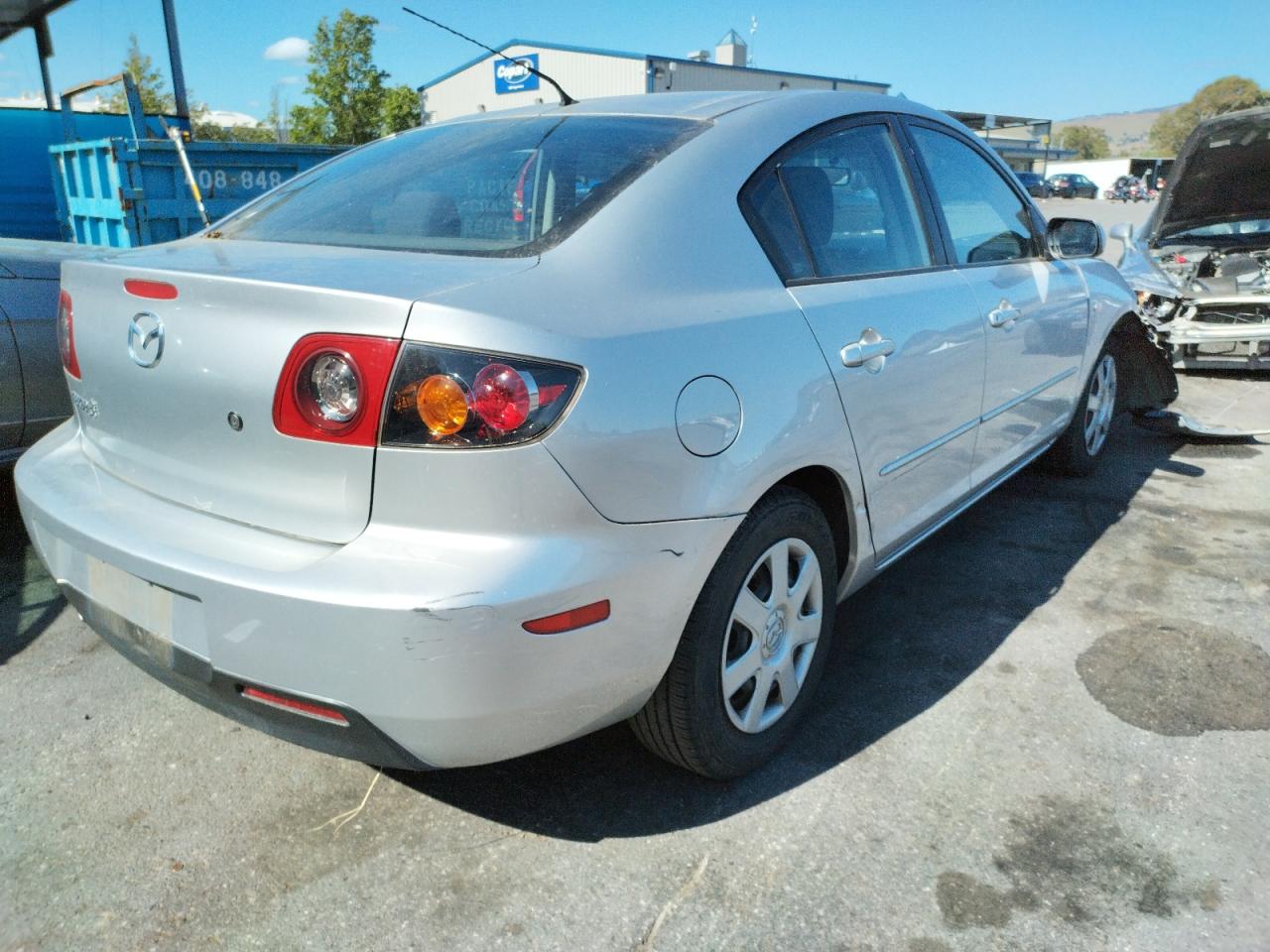 Photo 4 from auction – 2006 MAZDA 3 I with VIN JM1BK12G461441040