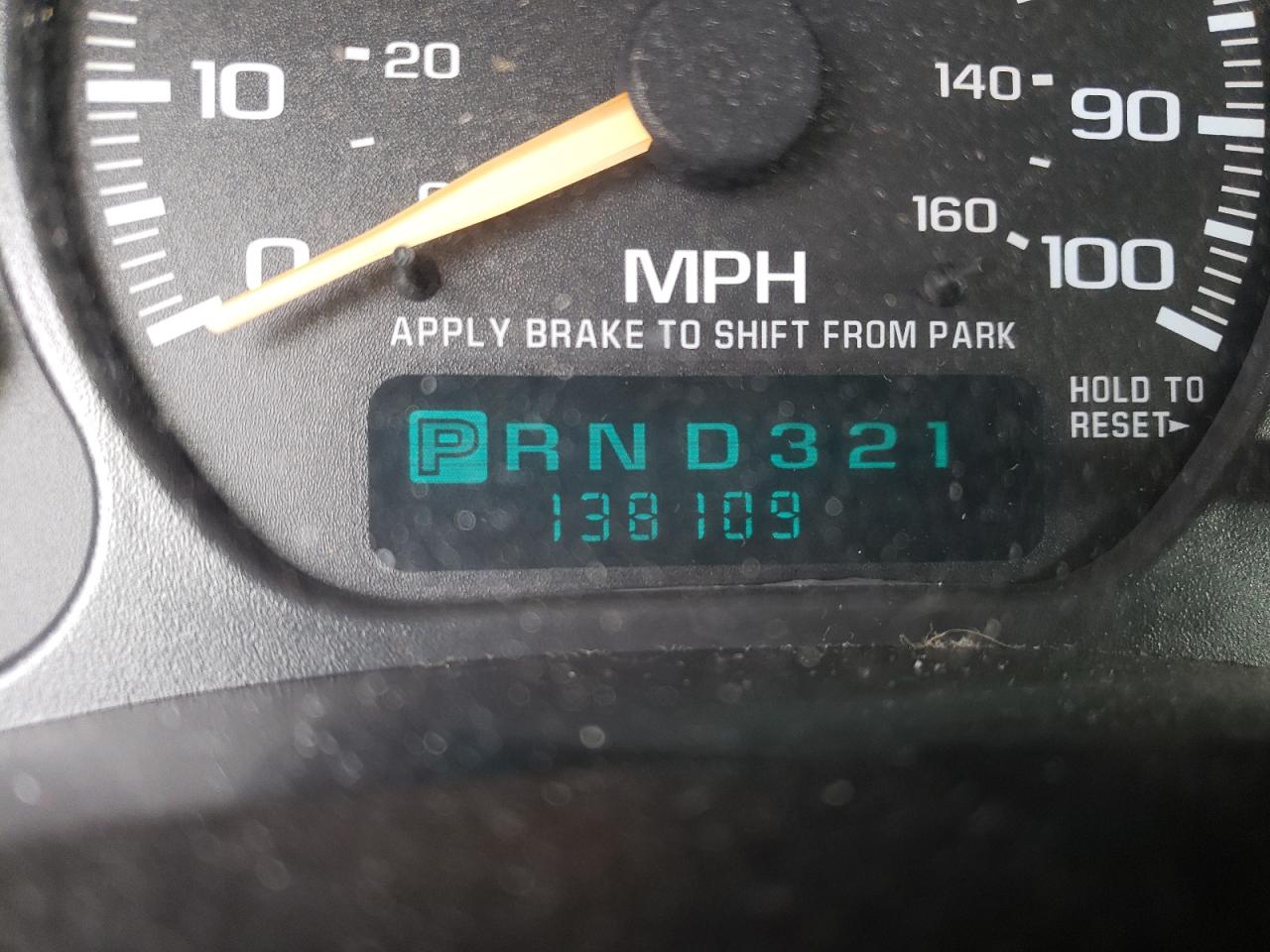 Photo 8 from auction – 2002 CHEVROLET SILVERADO with VIN 1GCEK14V02Z188481