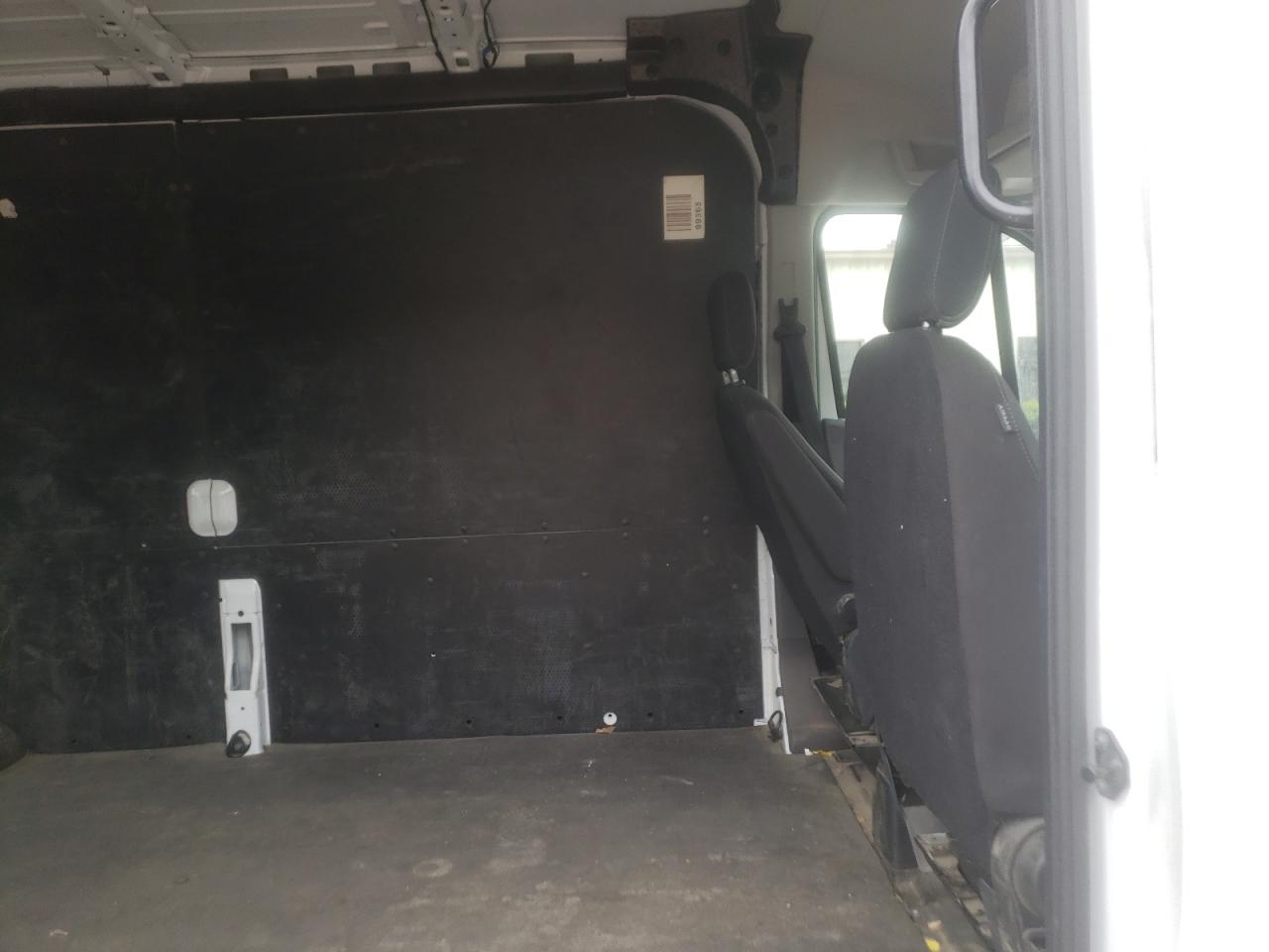 Photo 6 from auction – 2020 FORD TRANSIT T- with VIN 1FTBR1C88LKA09365