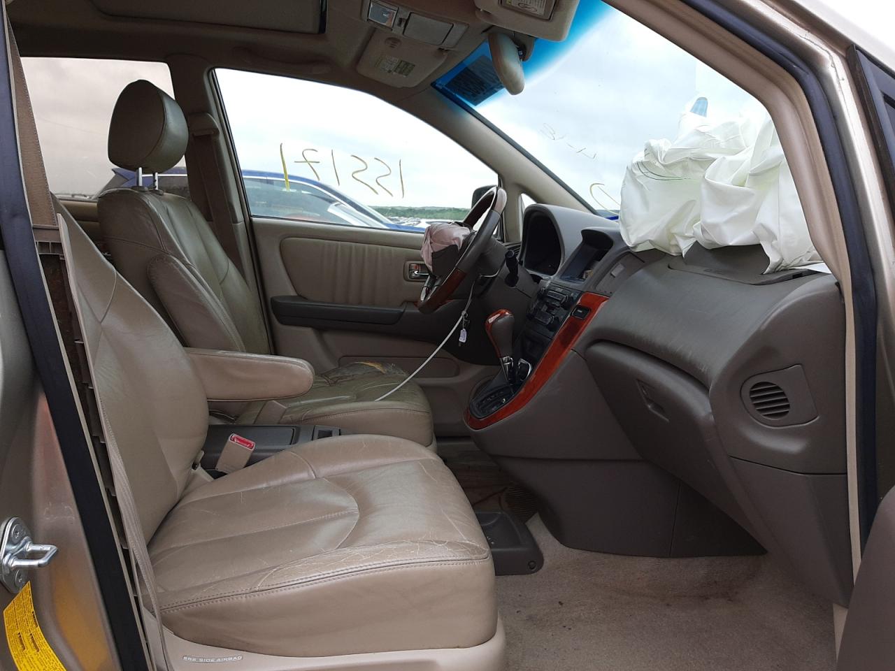 Photo 5 from auction – 2003 LEXUS RX 300 with VIN JTJGF10U630157958