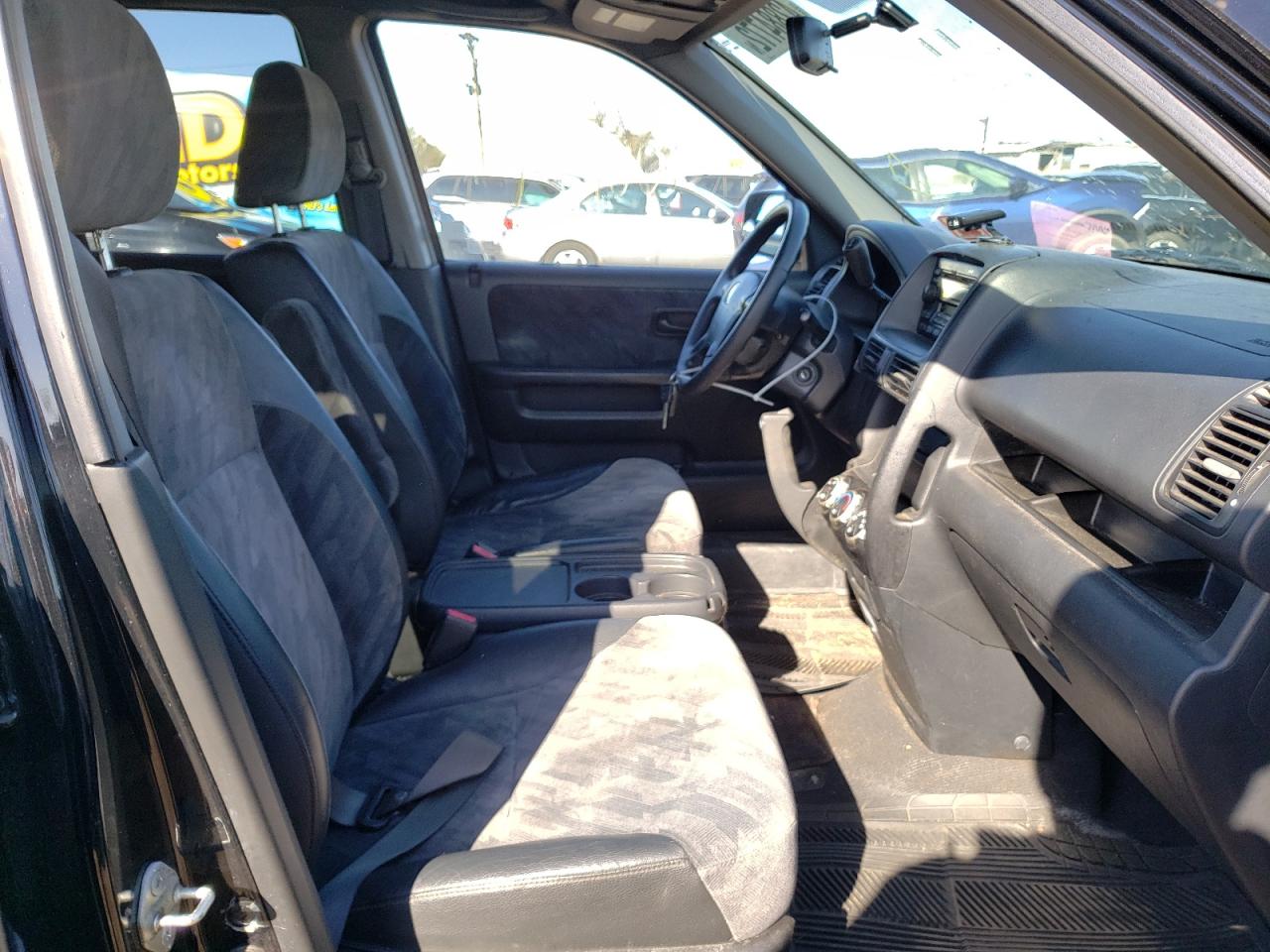 Photo 5 from auction – 2003 HONDA CR-V EX with VIN SHSRD78883U157806