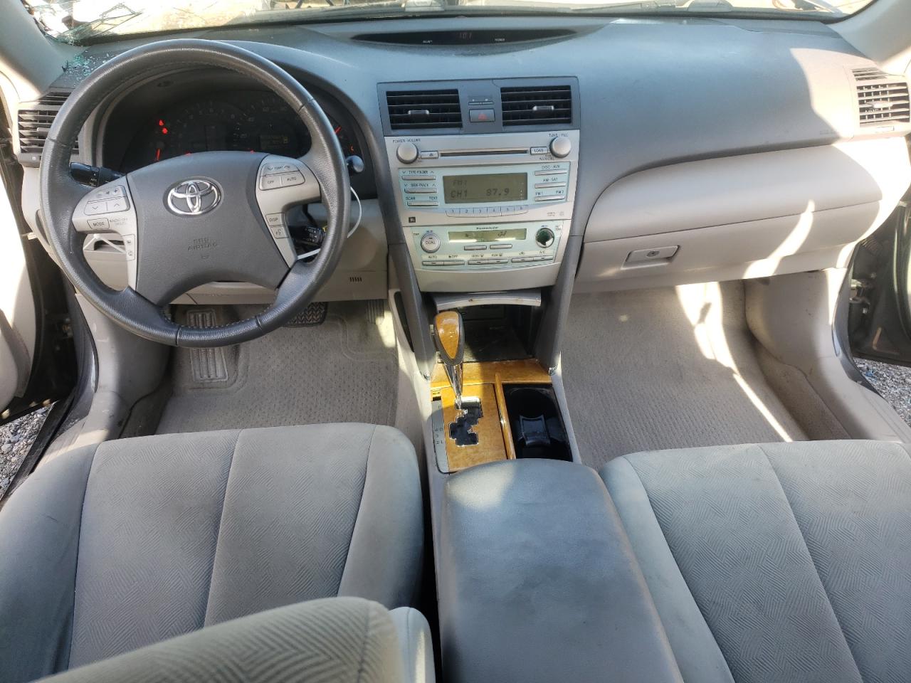 Photo 9 from auction – 2007 TOYOTA CAMRY CE with VIN 4T1BE46K77U577679
