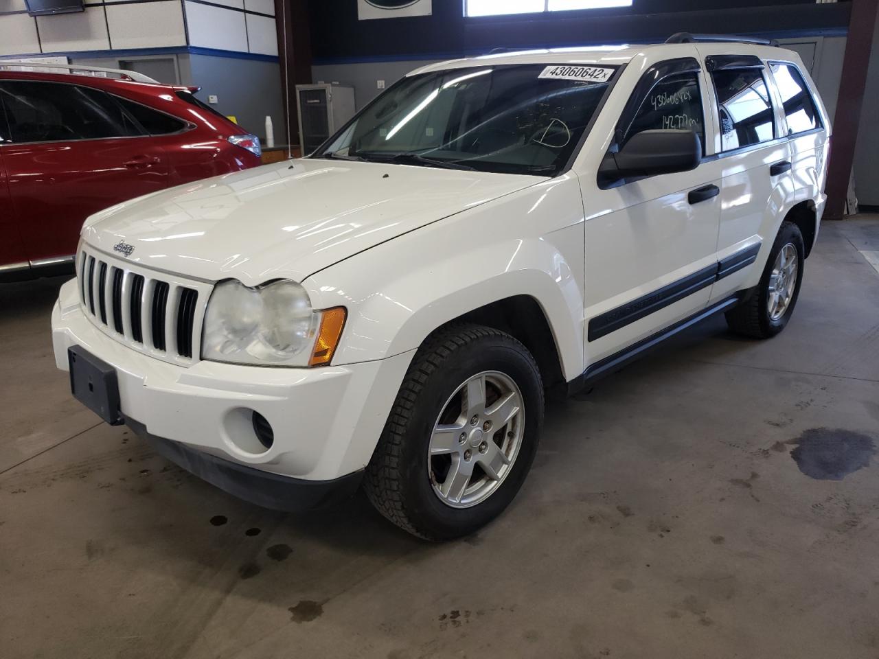 Photo 2 from auction – 2006 JEEP GRAND CHER with VIN 1J4GR48K06C308322