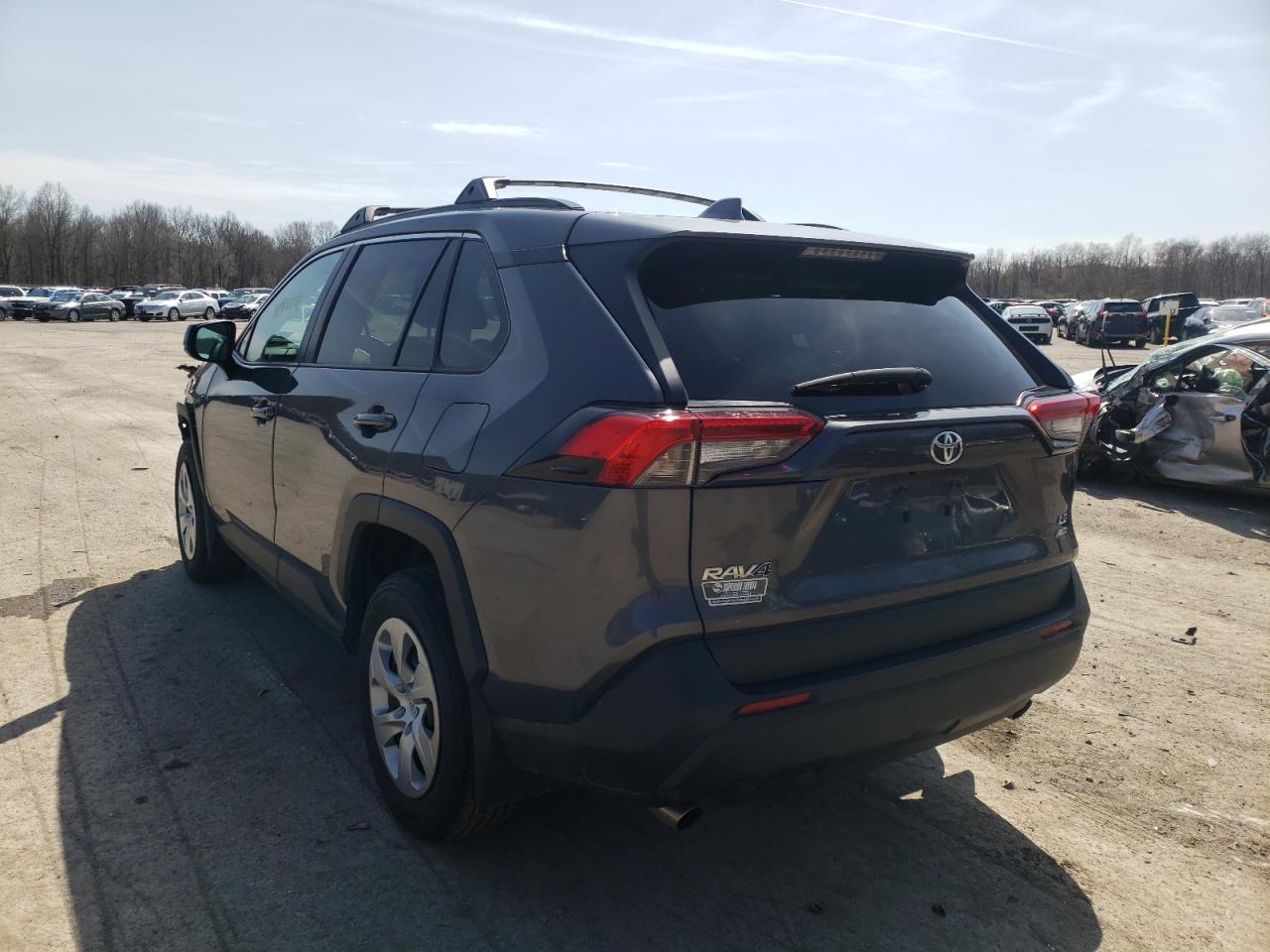 Photo 3 from auction – 2019 TOYOTA RAV4 LE with VIN 2T3F1RFVXKC046319
