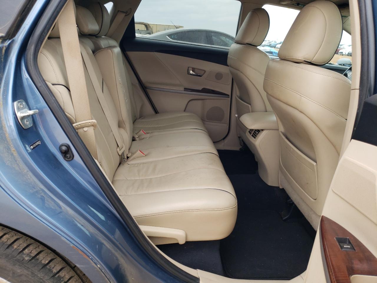 Photo 6 from auction – 2009 TOYOTA VENZA with VIN 4T3ZK11A79U005154