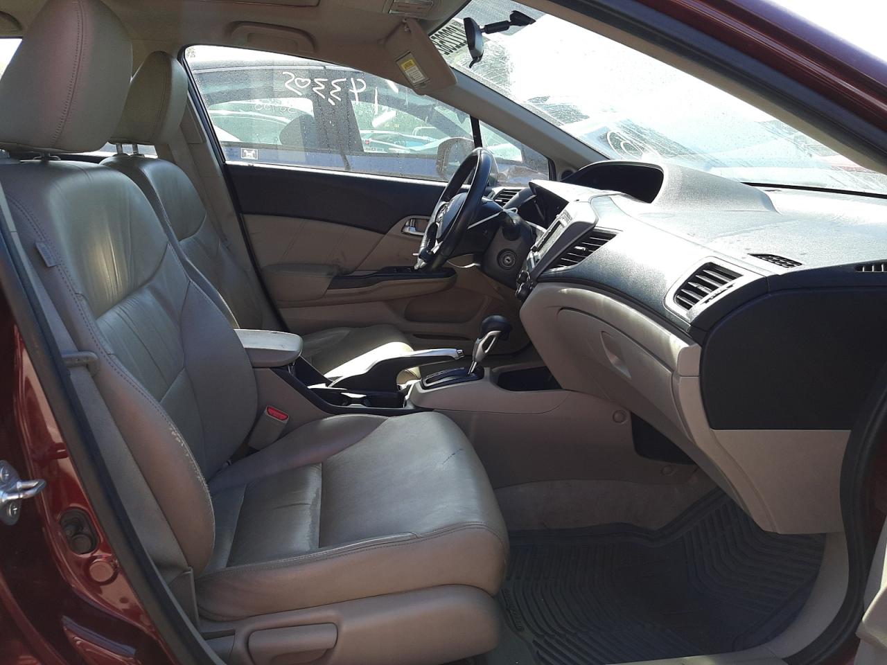 Photo 5 from auction – 2012 HONDA CIVIC with VIN 2HGFB2F95CH540256