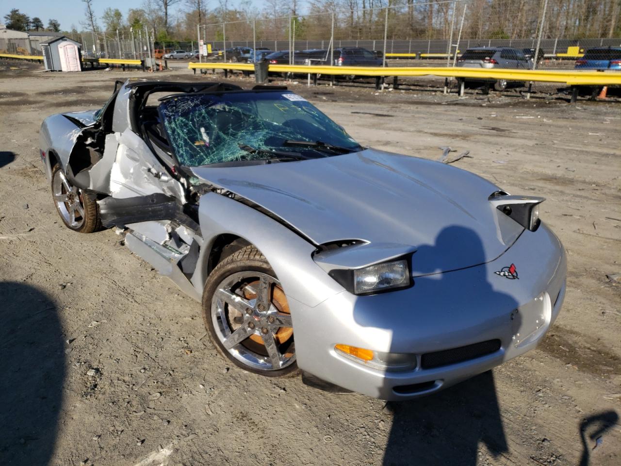 CHEVROLET CORVETTE 2002 with VIN 1G1YY22G425123249 - Photo from auction