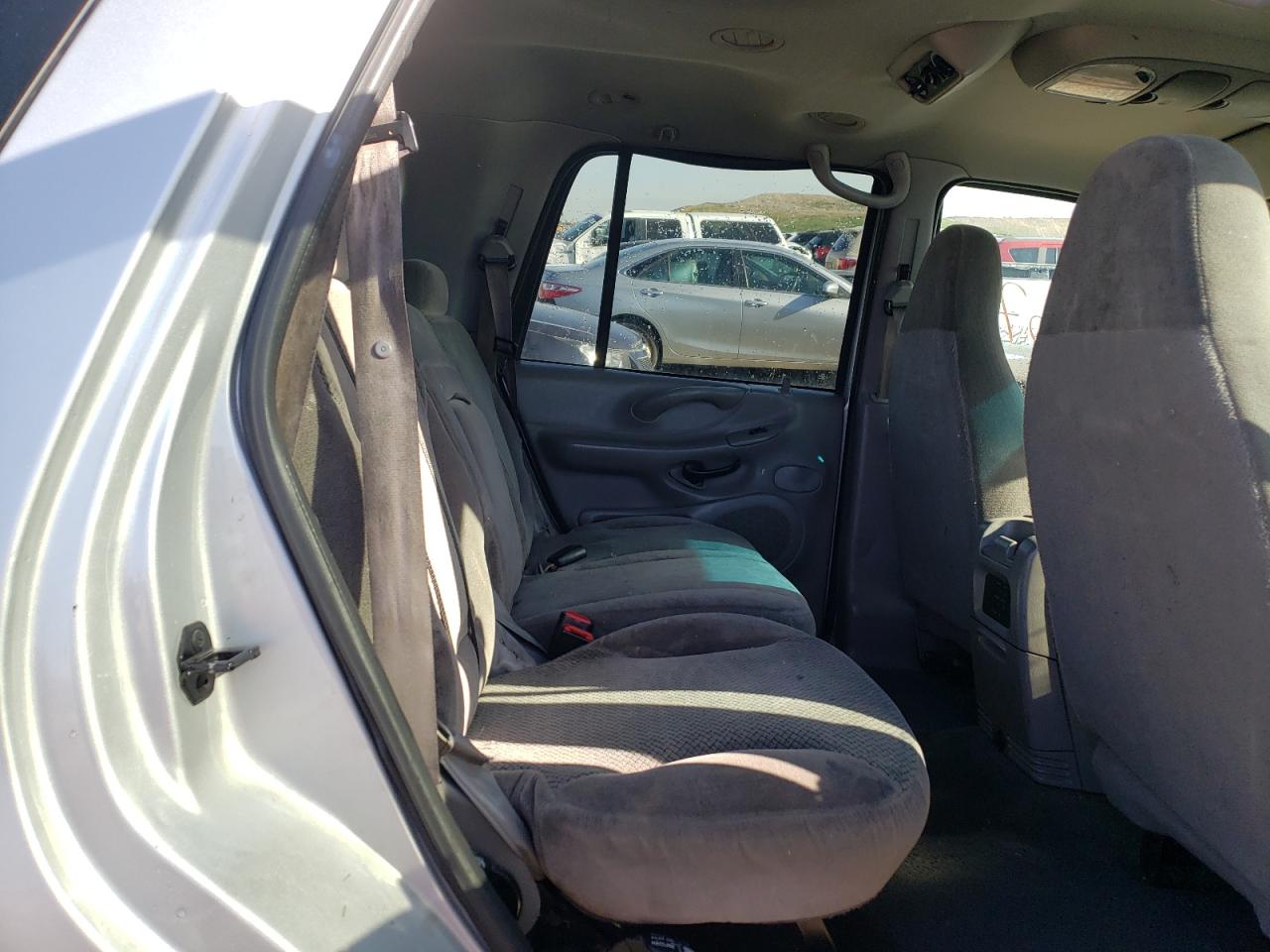 Photo 6 from auction – 2002 FORD EXPEDITION with VIN 1FMPU16L22LA35372