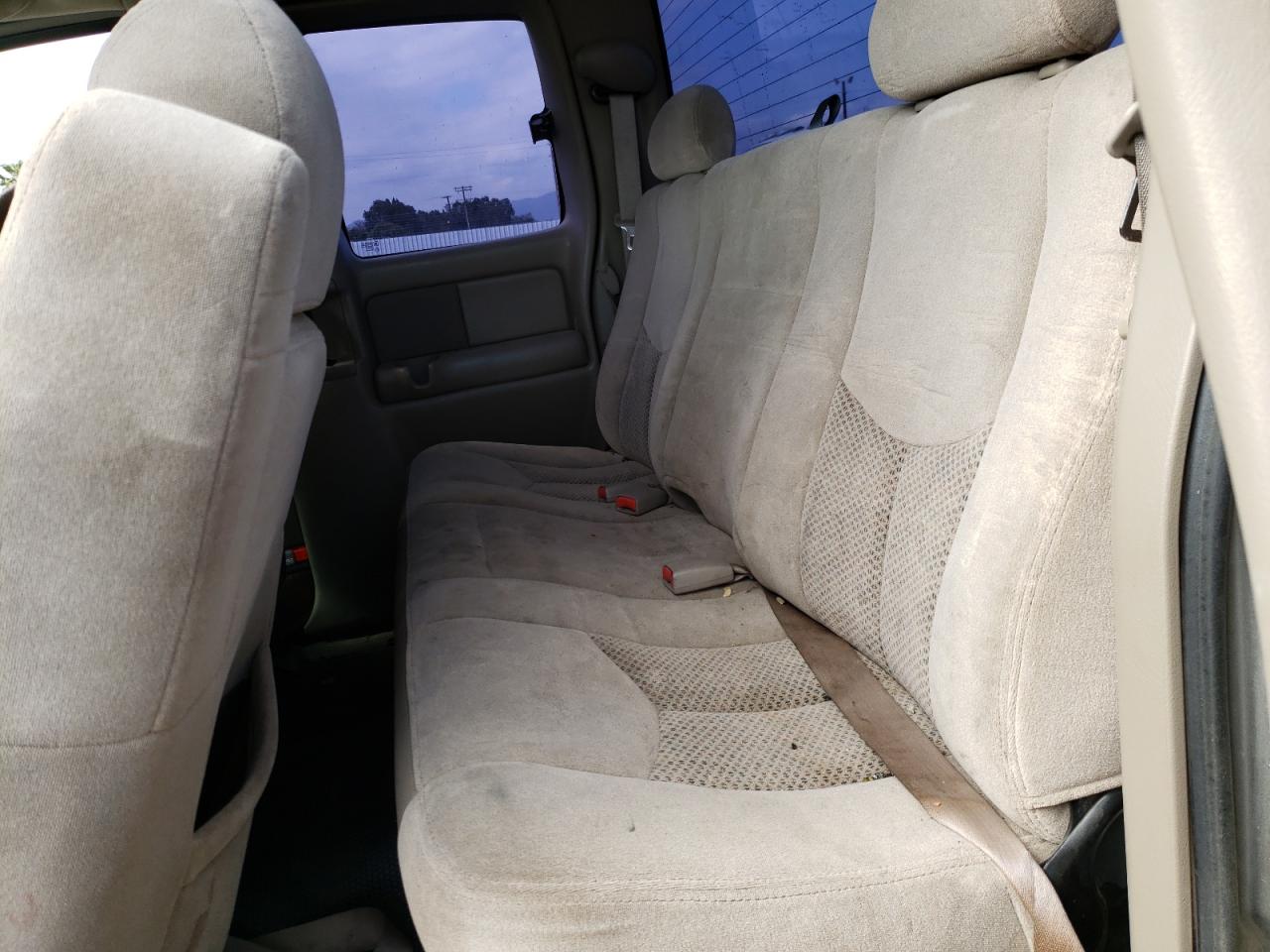 Photo 6 from auction – 2003 CHEVROLET SILVERADO with VIN 1GCHK29U13E170440