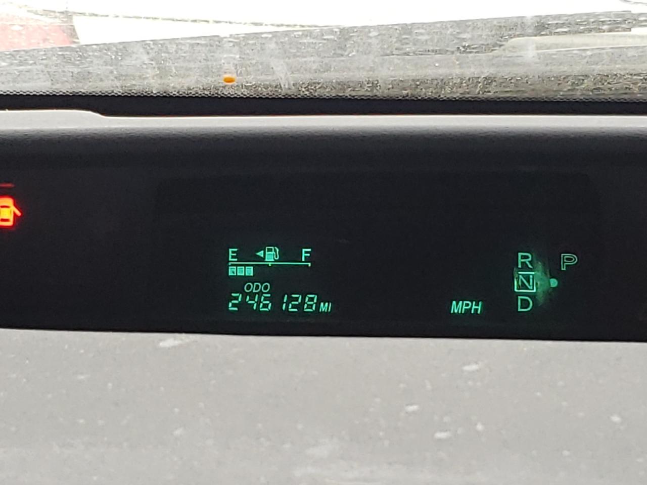 Photo 8 from auction – 2004 TOYOTA PRIUS with VIN JTDKB22U940040548