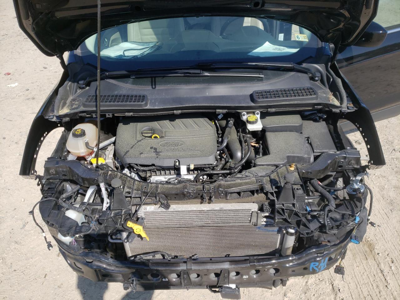 Photo 7 from auction – 2018 FORD ESCAPE SEL with VIN 1FMCU0HD7JUD15361