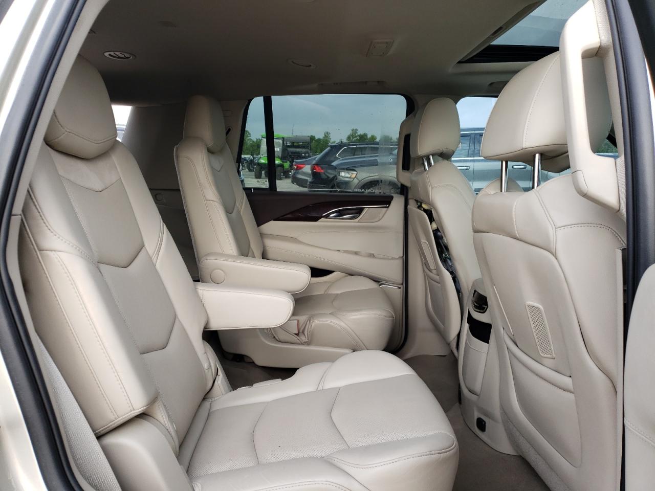 Photo 6 from auction – 2015 CADILLAC ESCALADE L with VIN 1GYS3BKJ0FR180712