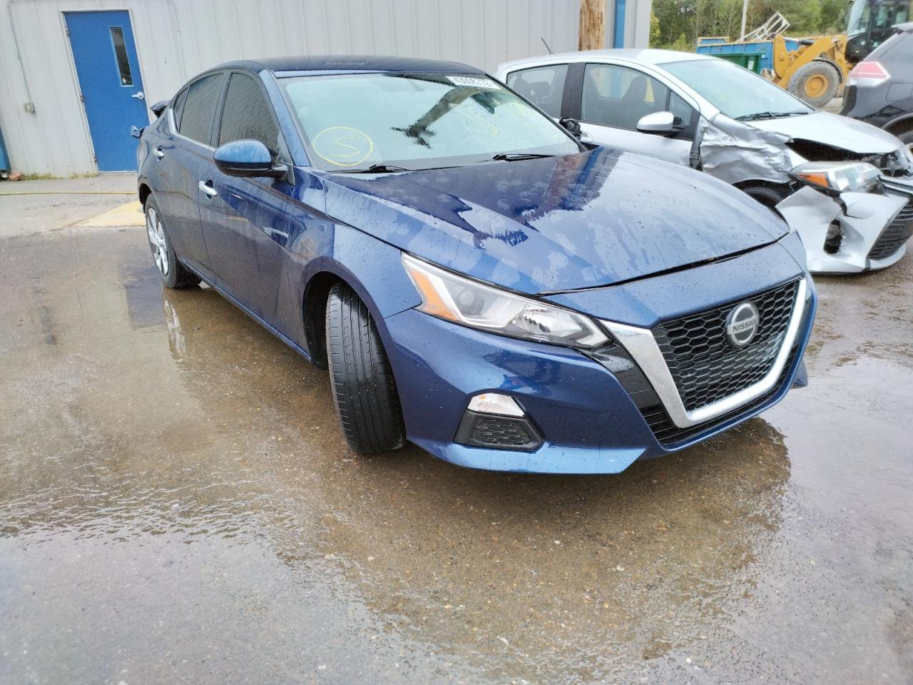 NISSAN ALTIMA S 2019 with VIN 1N4BL4BV2KC247012 - Photo from auction