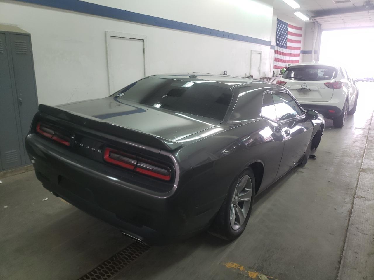 Photo 4 from auction – 2019 DODGE CHALLENGER with VIN 2C3CDZAG3KH501260