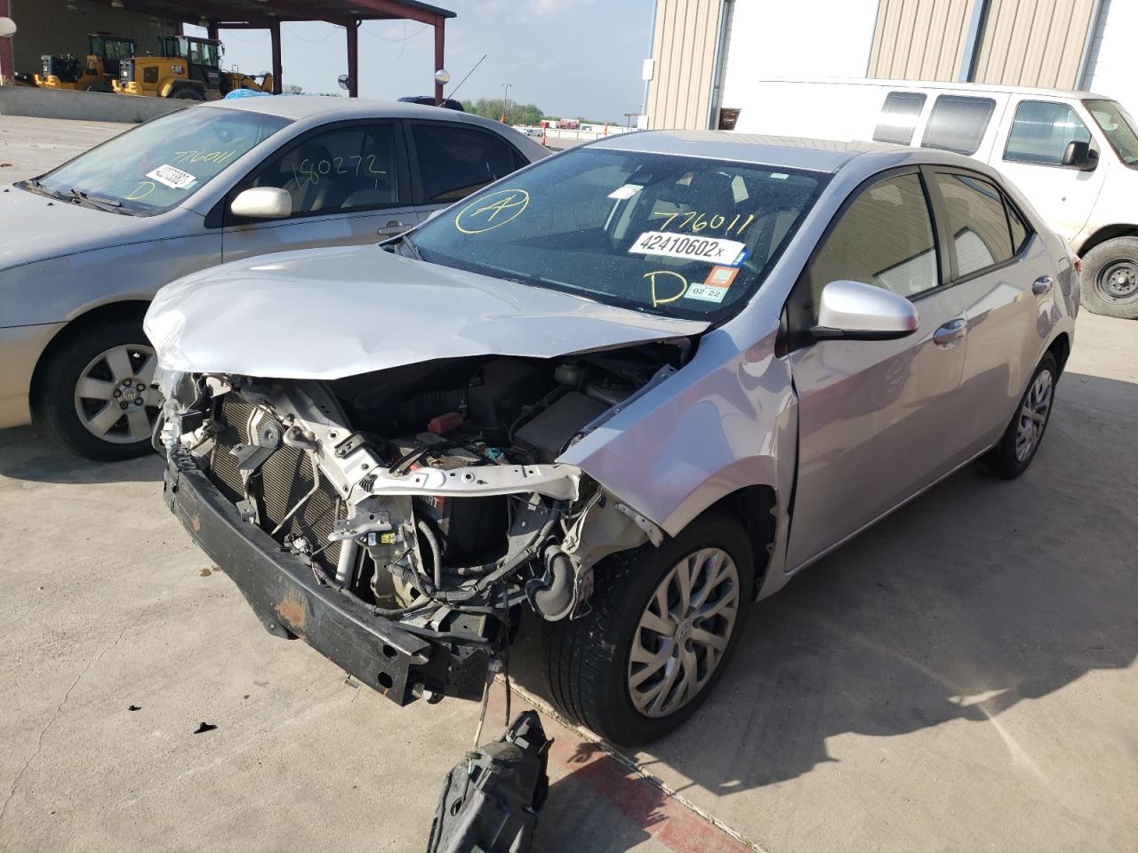 Photo 2 from auction – 2018 TOYOTA COROLLA L with VIN 5YFBURHE1JP747664
