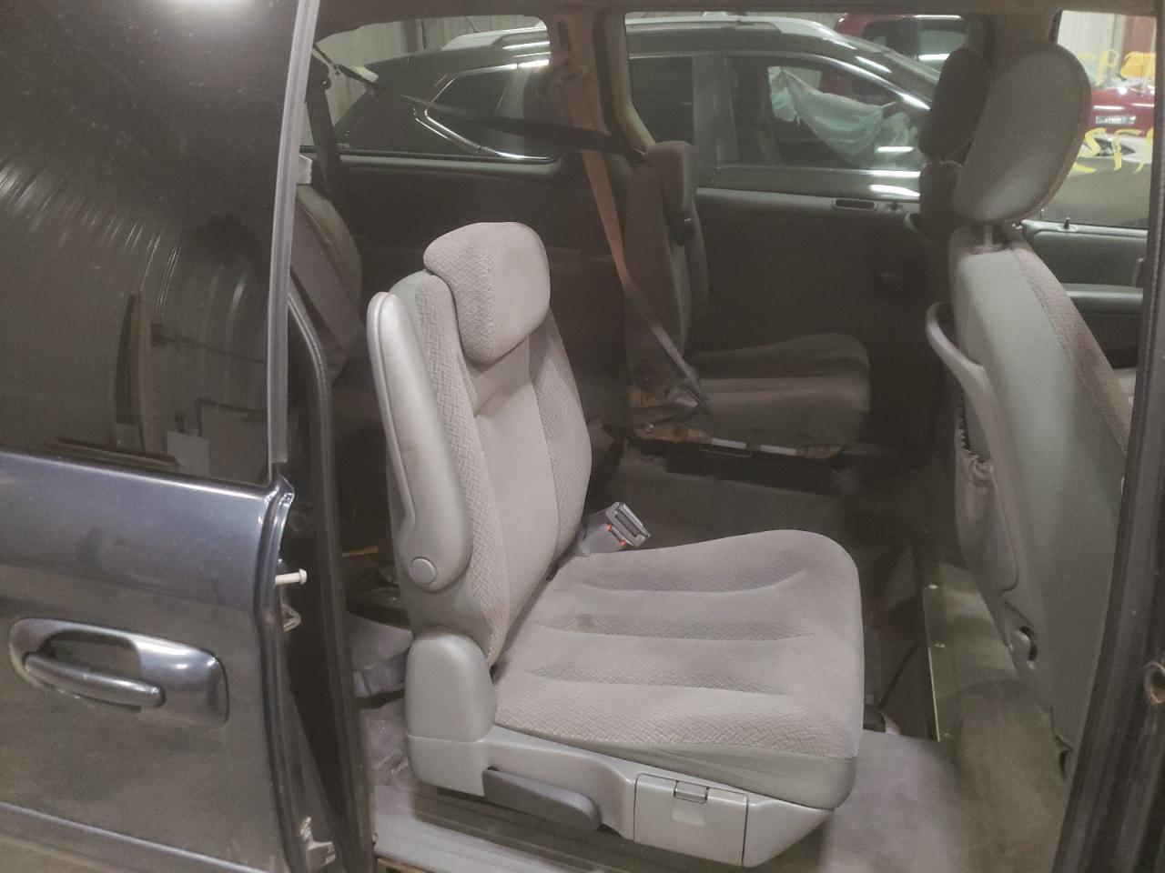 Photo 6 from auction – 2007 CHRYSLER TOWN & COU with VIN 2A4GP44R77R285364