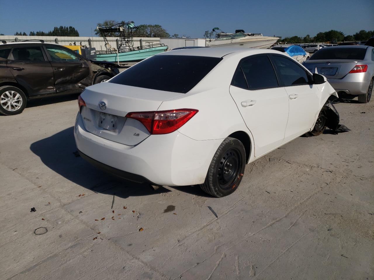 Photo 4 from auction – 2019 TOYOTA COROLLA L with VIN 5YFBURHE5KP893051
