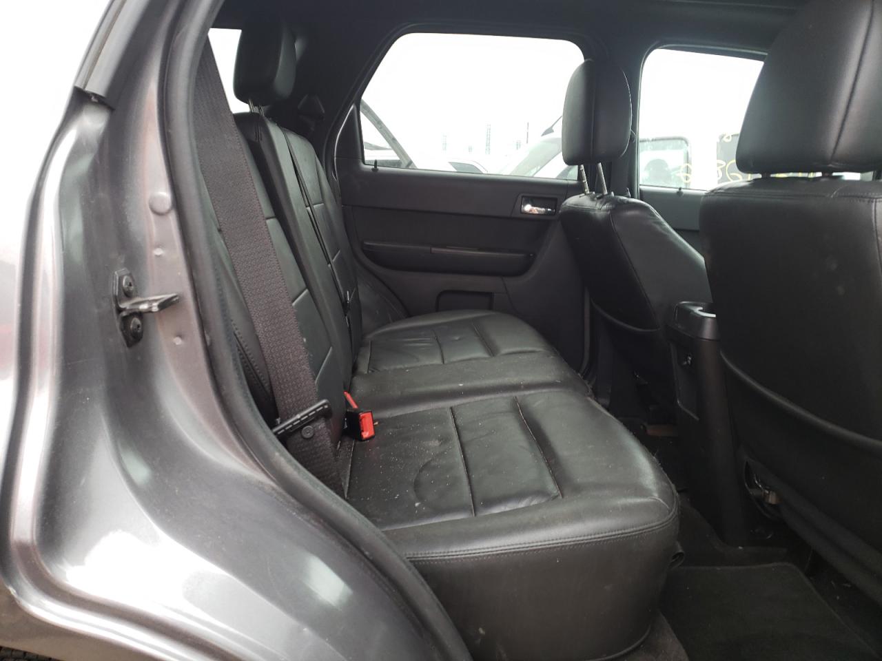 Photo 6 from auction – 2010 FORD ESCAPE LIM with VIN 1FMCU9EG7AKB50023