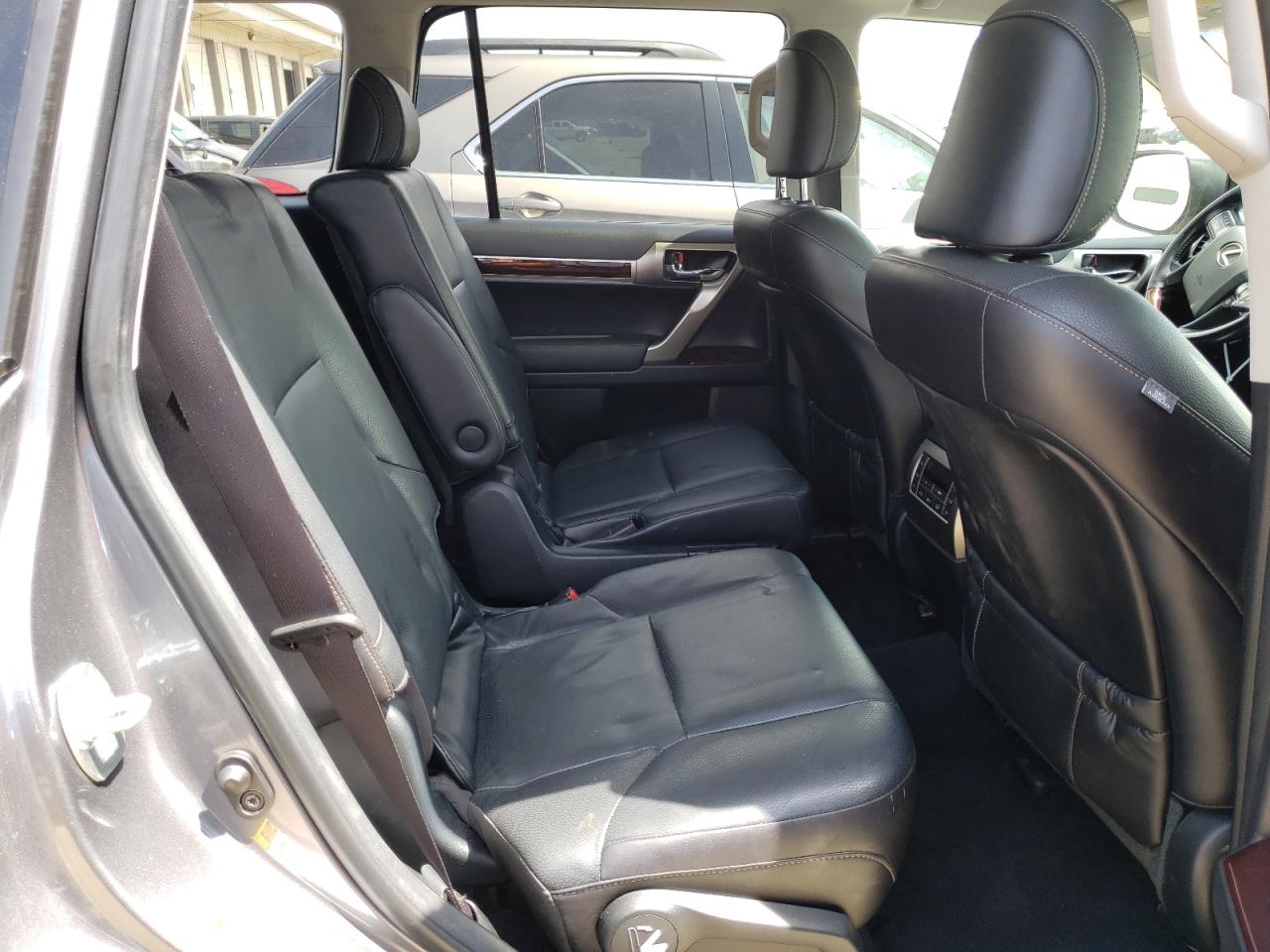 Photo 6 from auction – 2017 LEXUS GX 460 with VIN JTJBM7FX7H5154677