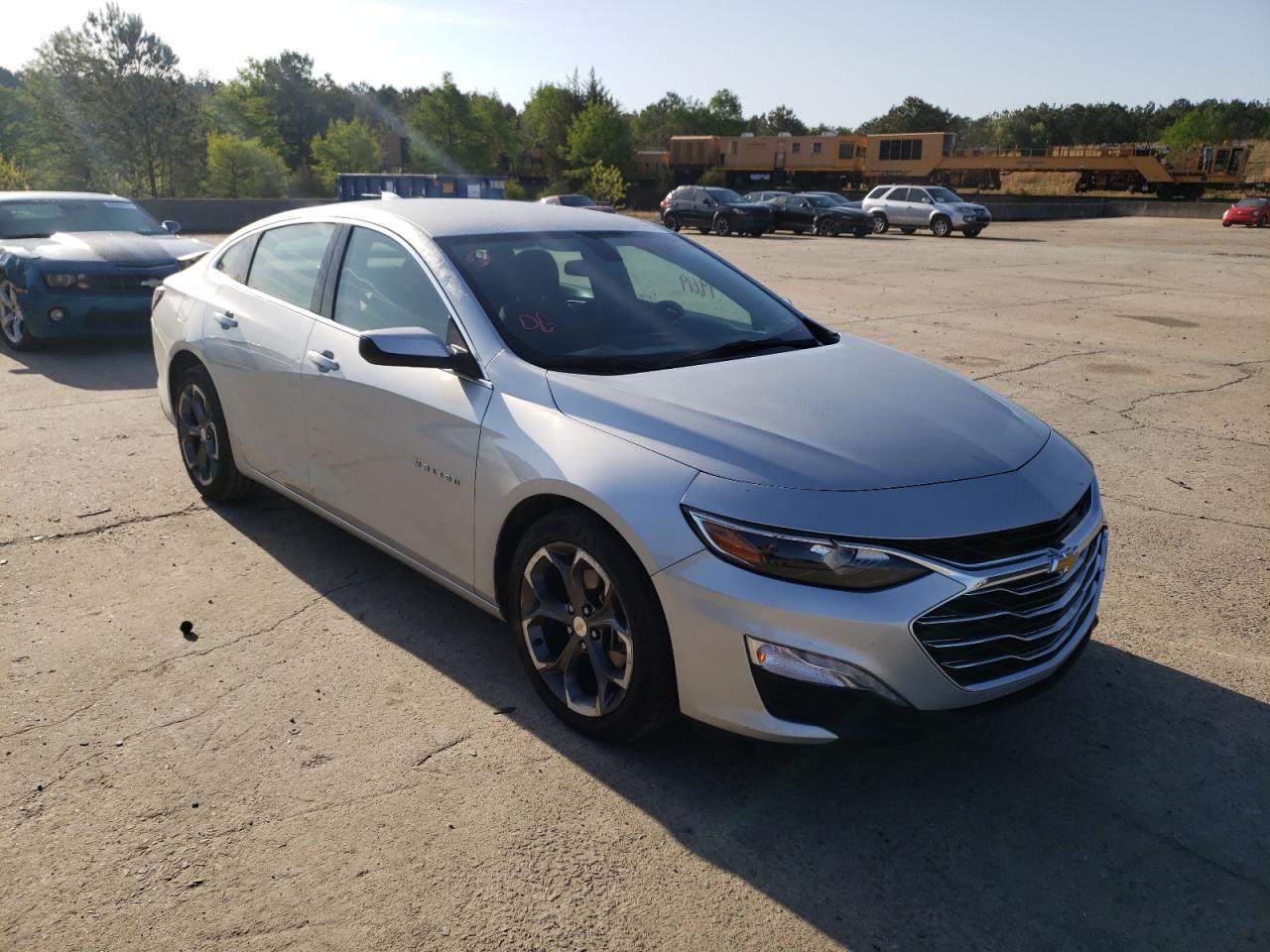 Photo 1 from auction – 2020 CHEVROLET MALIBU LT with VIN 1G1ZD5ST2LF100384