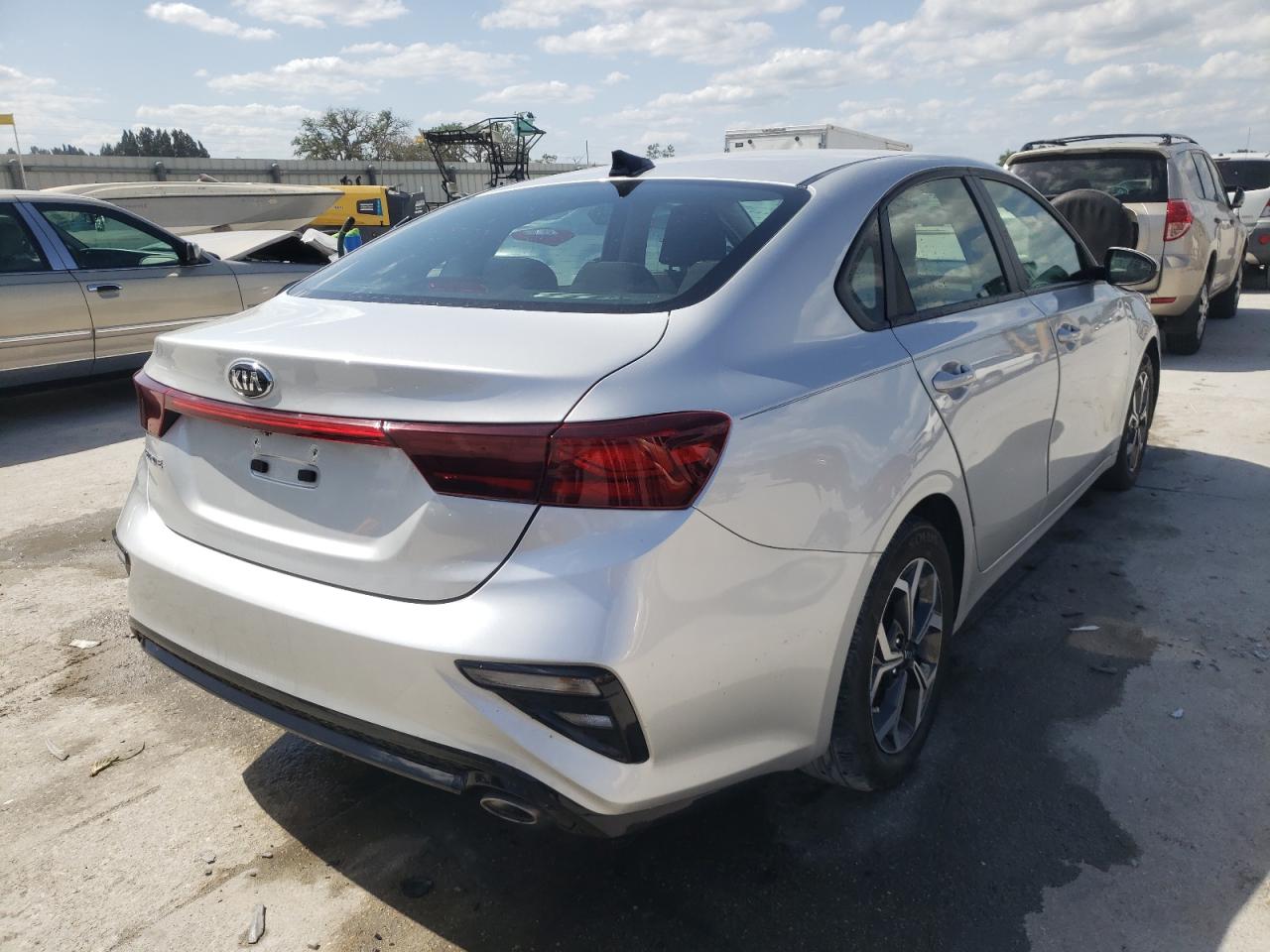Photo 4 from auction – 2019 KIA FORTE FE with VIN 3KPF24AD8KE130115