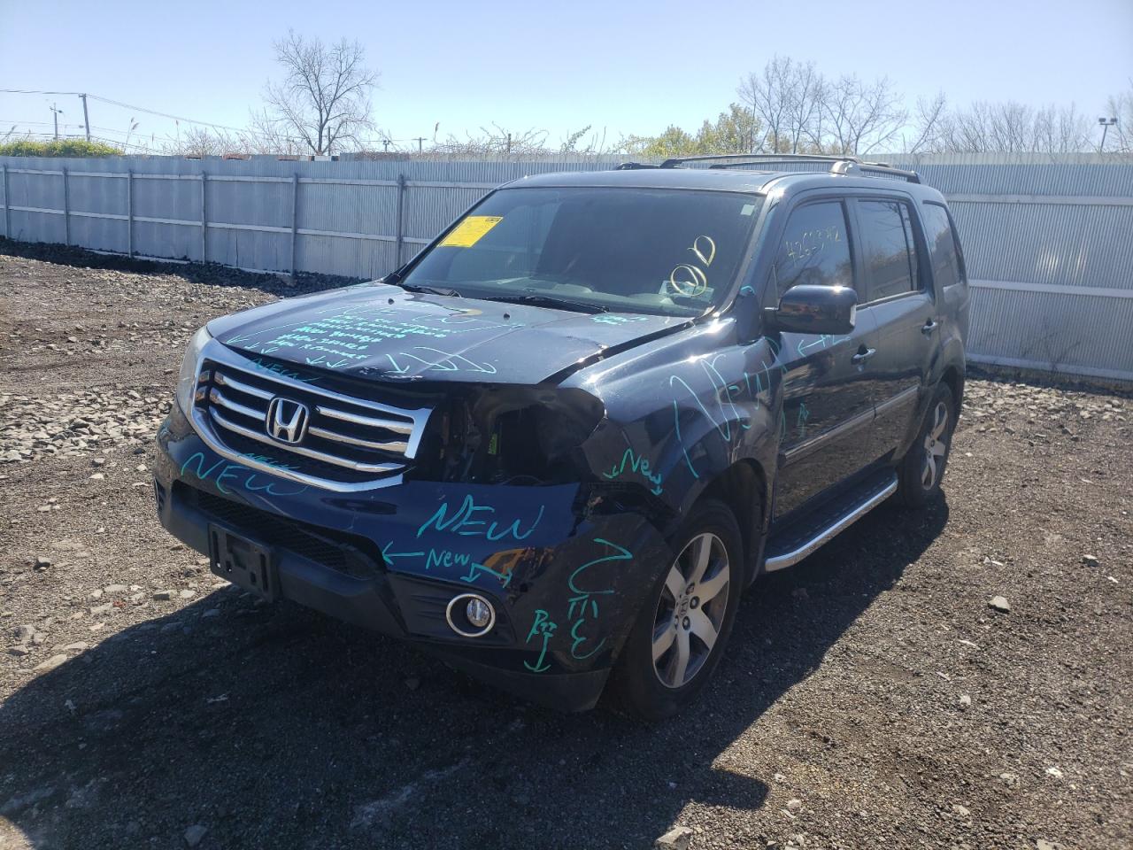 Photo 2 from auction – 2012 HONDA PILOT TOUR with VIN 5FNYF4H91CB010179