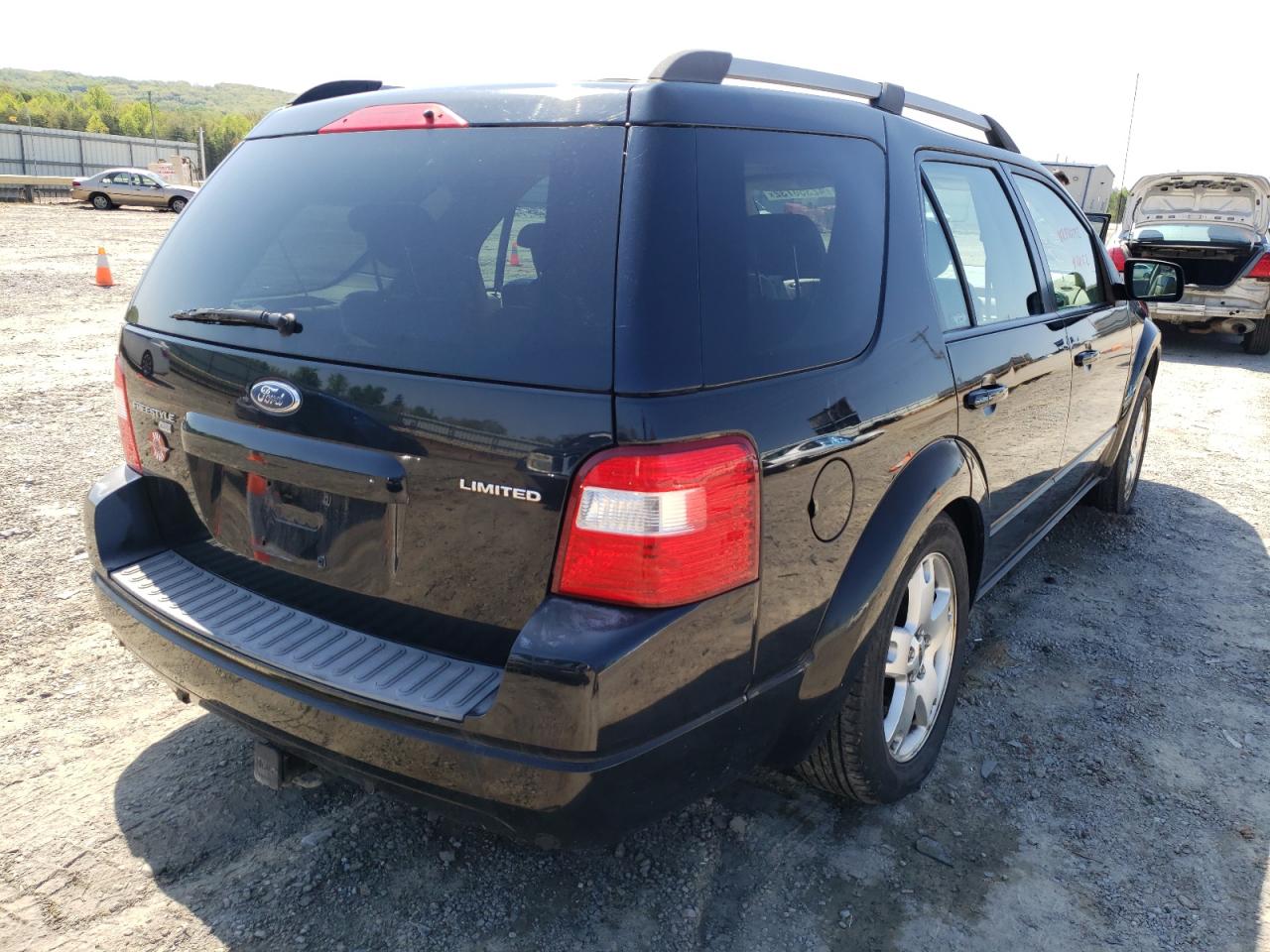 Photo 4 from auction – 2005 FORD FREESTYLE with VIN 1FMDK06165GA41710