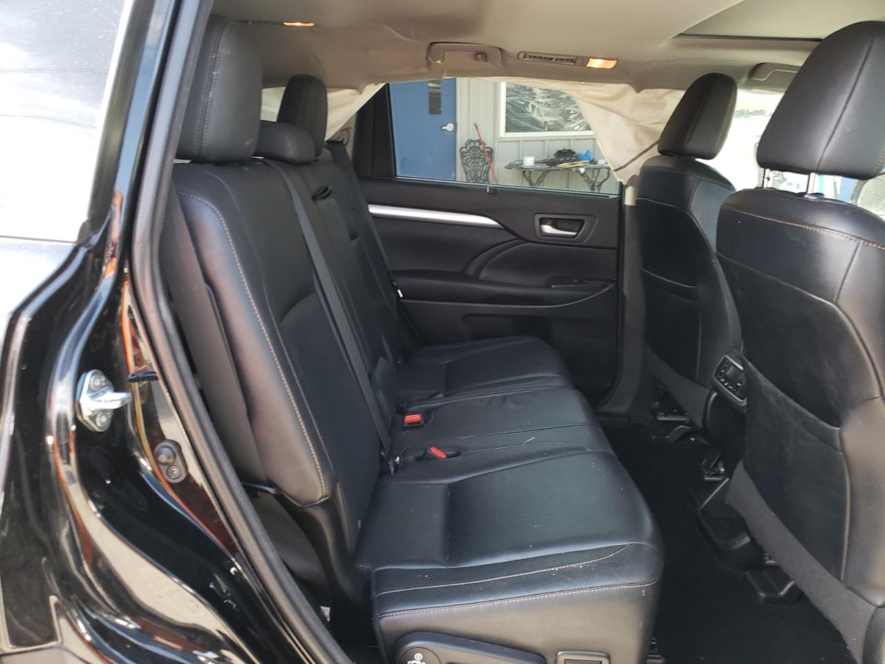 Foto 6 de la subasta – 2016 TOYOTA HIGHLANDER con VIN 5TDJKRFH0GS284141