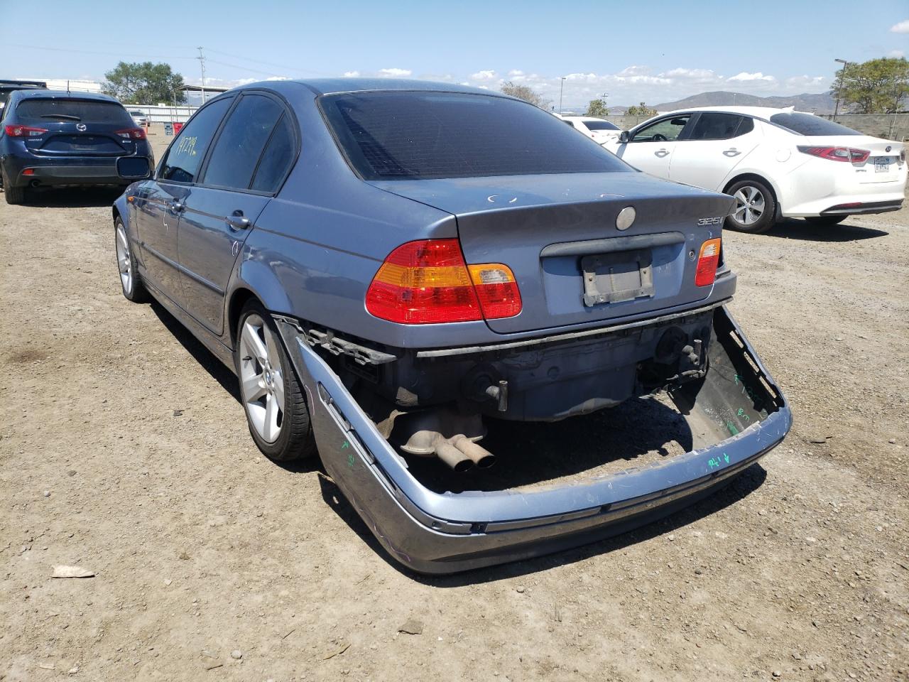 Photo 3 from auction – 2004 BMW 325 I with VIN WBAEV33484KR29450