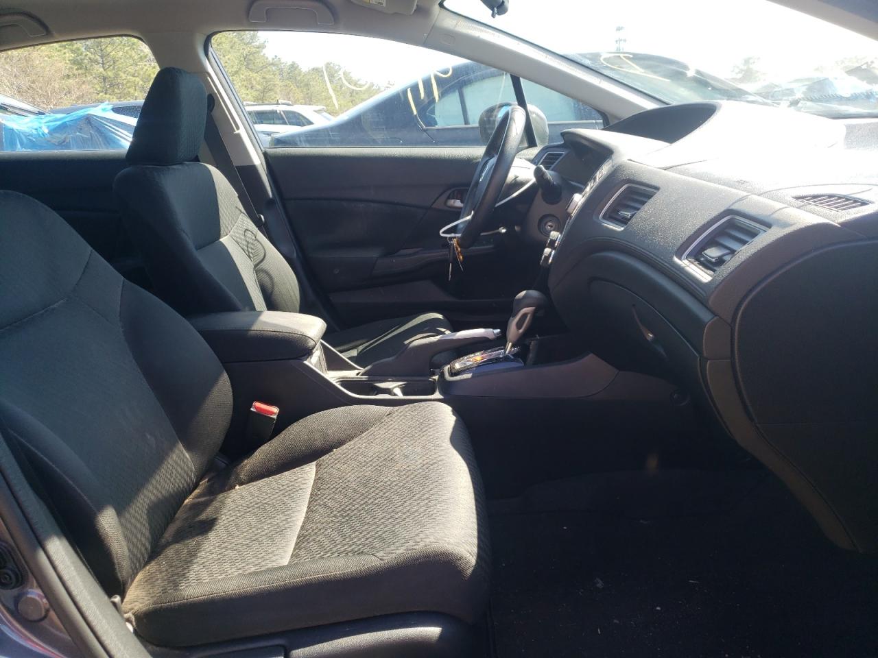 Photo 5 from auction – 2015 HONDA CIVIC LX with VIN 19XFB2F58FE700562