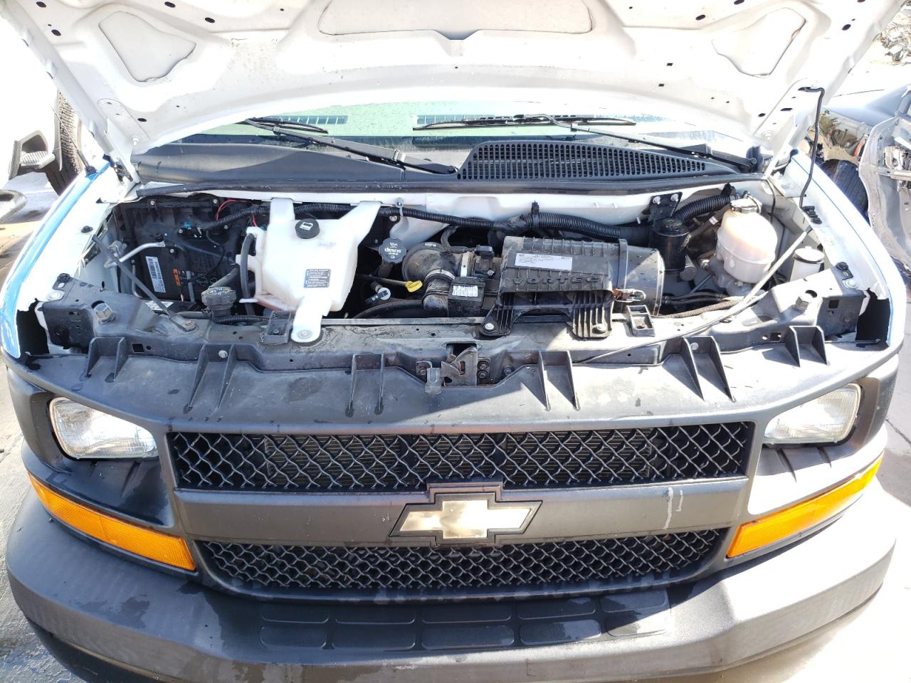 Photo 7 from auction – 2017 CHEVROLET EXPRESS G2 with VIN 1GCWGBFF4H1168985