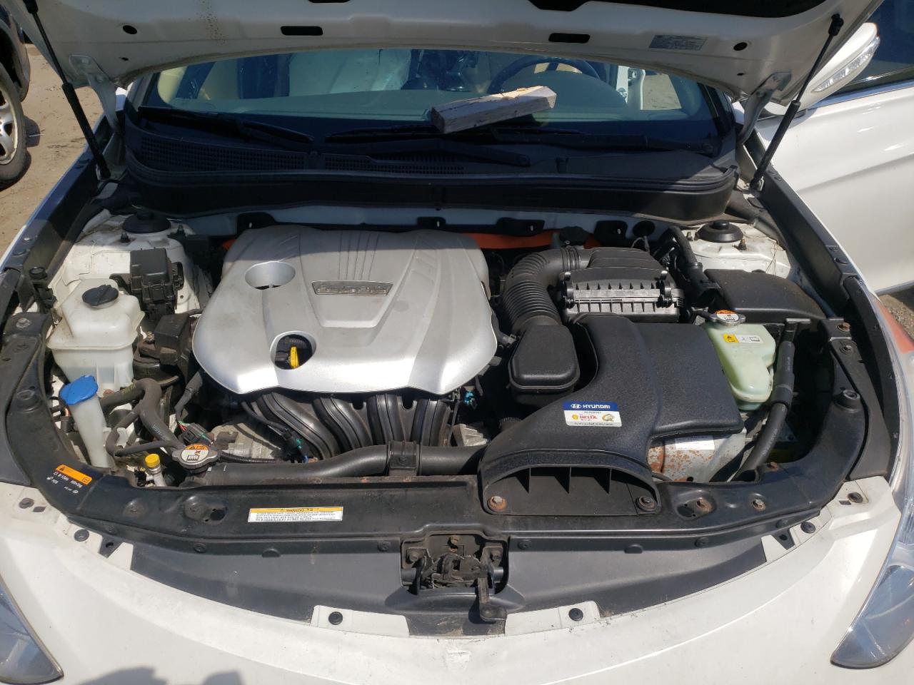 Photo 7 from auction – 2013 HYUNDAI SONATA HYB with VIN KMHEC4A43DA090309
