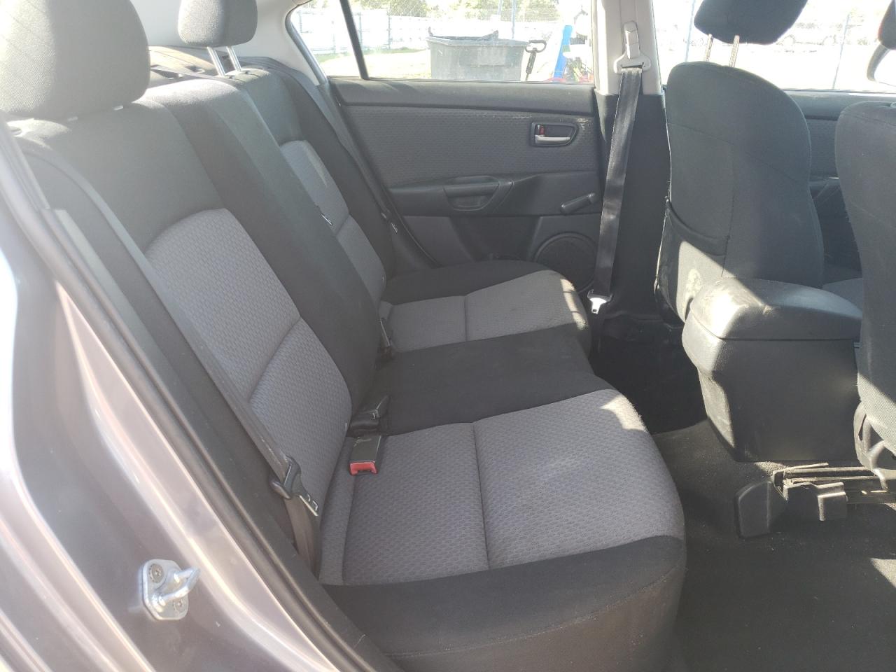 Photo 6 from auction – 2006 MAZDA 3 I with VIN JM1BK12F661482860