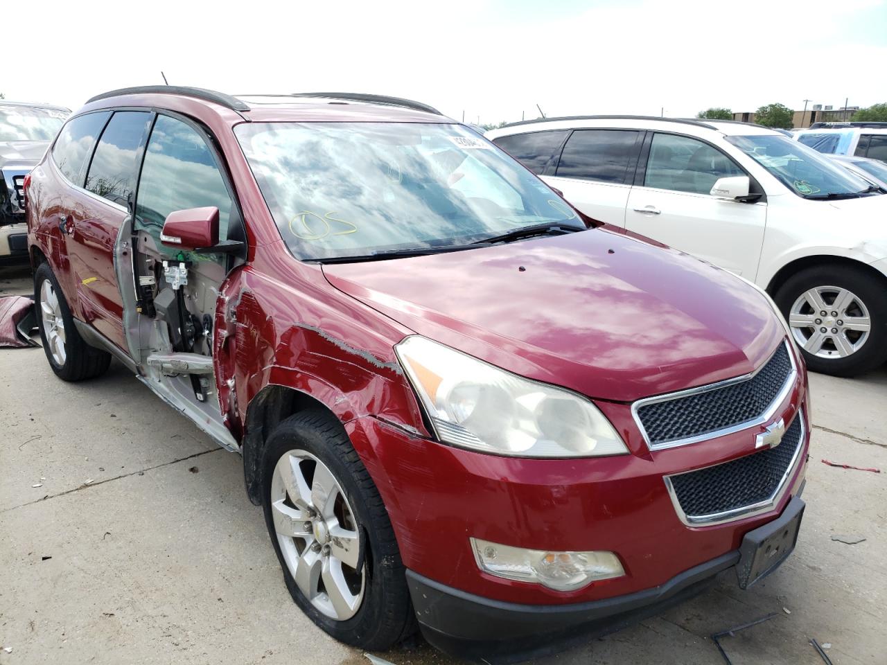 CHEVROLET TRAVERSE L 2011 with VIN 1GNKRGED3BJ261081 - Photo from auction