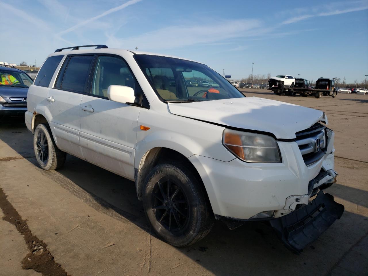 HONDA PILOT EX 2007 with VIN 2HKYF18487H519874 - Photo from auction