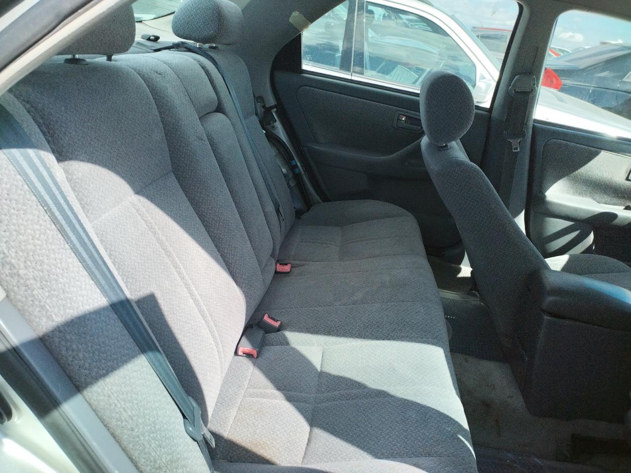 Photo 6 from auction – 2000 TOYOTA CAMRY CE with VIN JT2BG22K3Y0456819