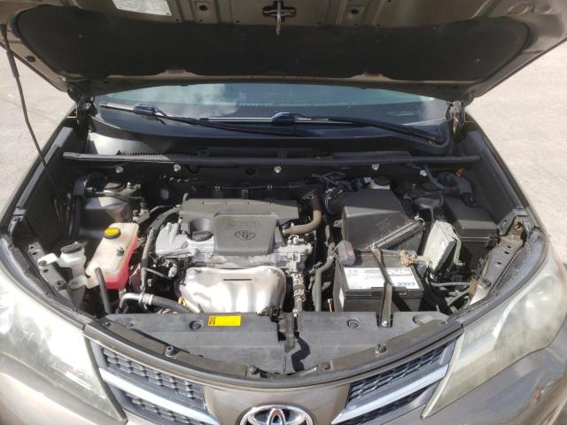 Photo 7 from auction – 2015 TOYOTA RAV4 LE with VIN 2T3ZFREV5FW150057