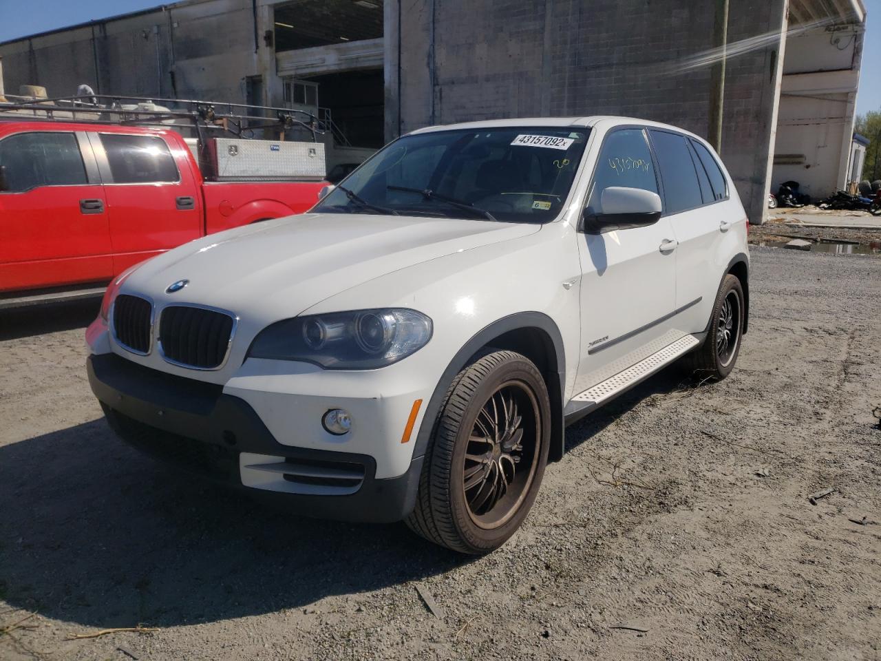 Photo 2 from auction – 2010 BMW X5 XDRIVE3 with VIN 5UXFE4C57AL383315