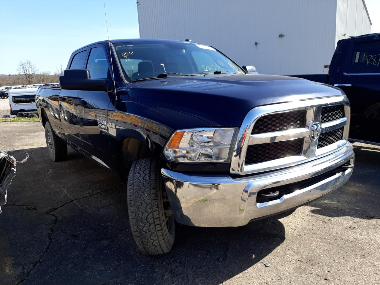 RAM 2500 ST 2015 with VIN 3C6UR5HJ5FG584621 - Photo from auction