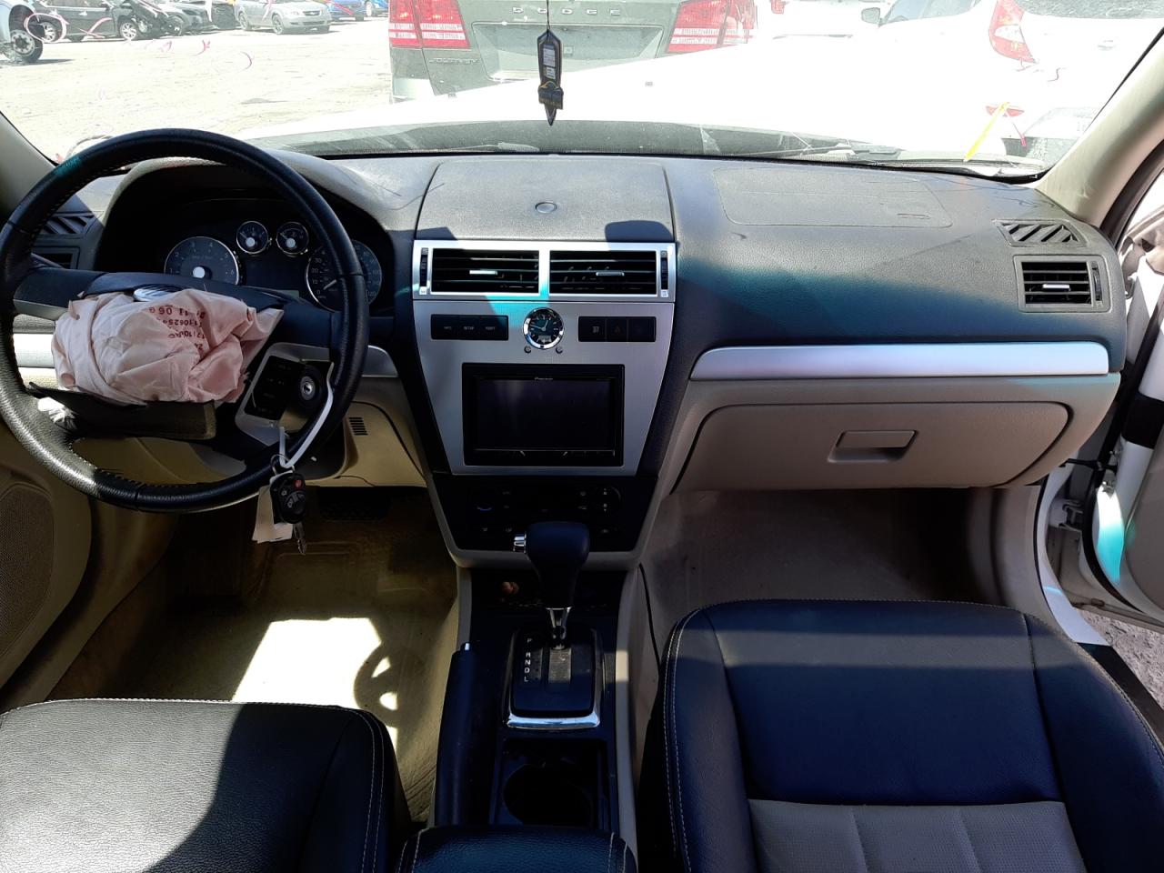 Photo 9 from auction – 2007 MERCURY MILAN PREM with VIN 3MEHM08167R632742