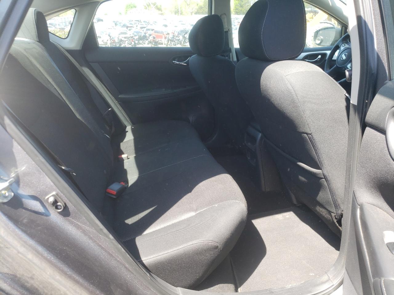 Photo 6 from auction – 2019 NISSAN SENTRA S with VIN 3N1AB7AP5KY366289