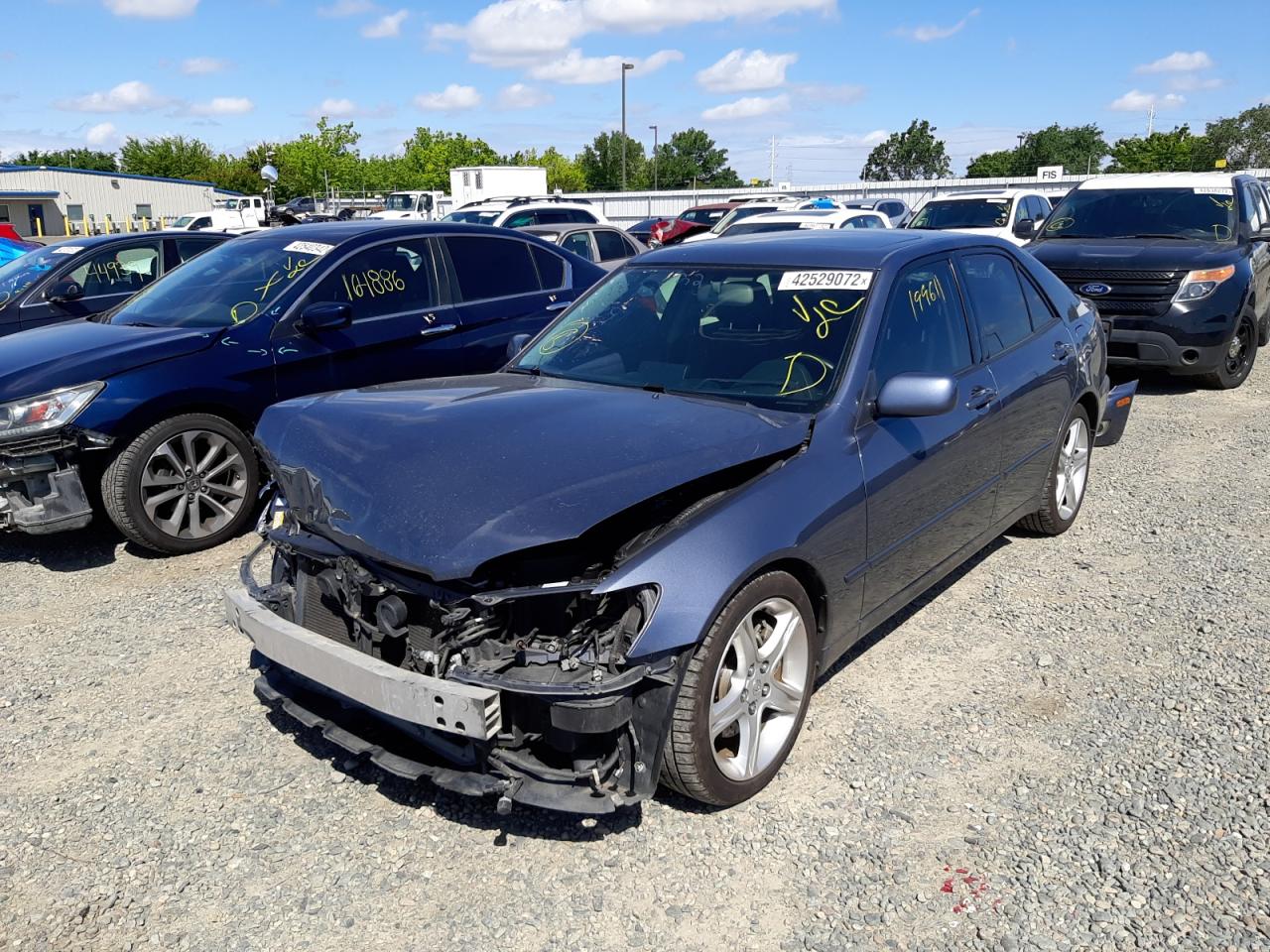 Photo 2 from auction – 2005 LEXUS IS 300 with VIN JTHBD192750097386