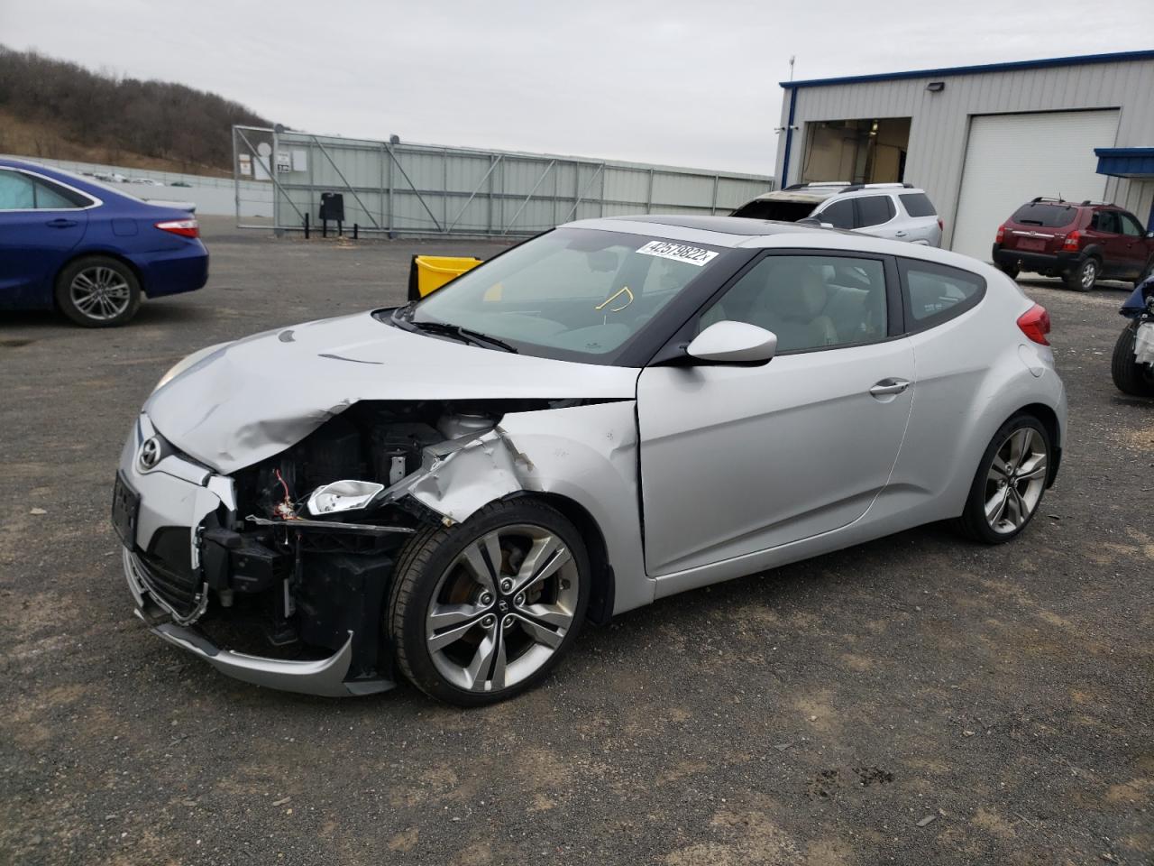 Photo 2 from auction – 2012 HYUNDAI VELOSTER with VIN KMHTC6AD8CU055362