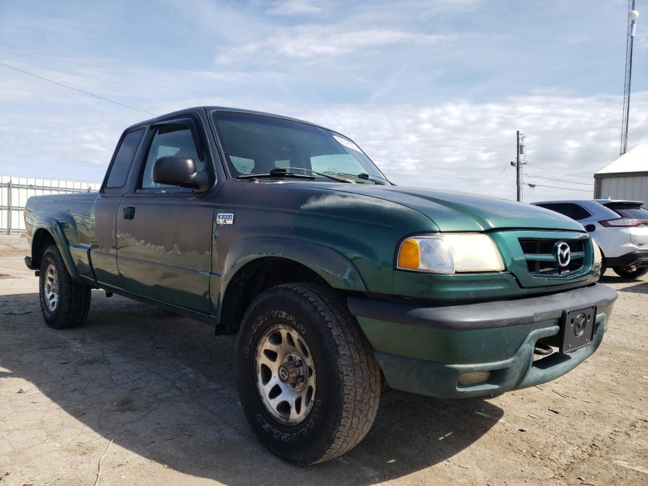MAZDA B3000 CAB 2001 with VIN 4F4YR16V61TM28468 - Photo from auction