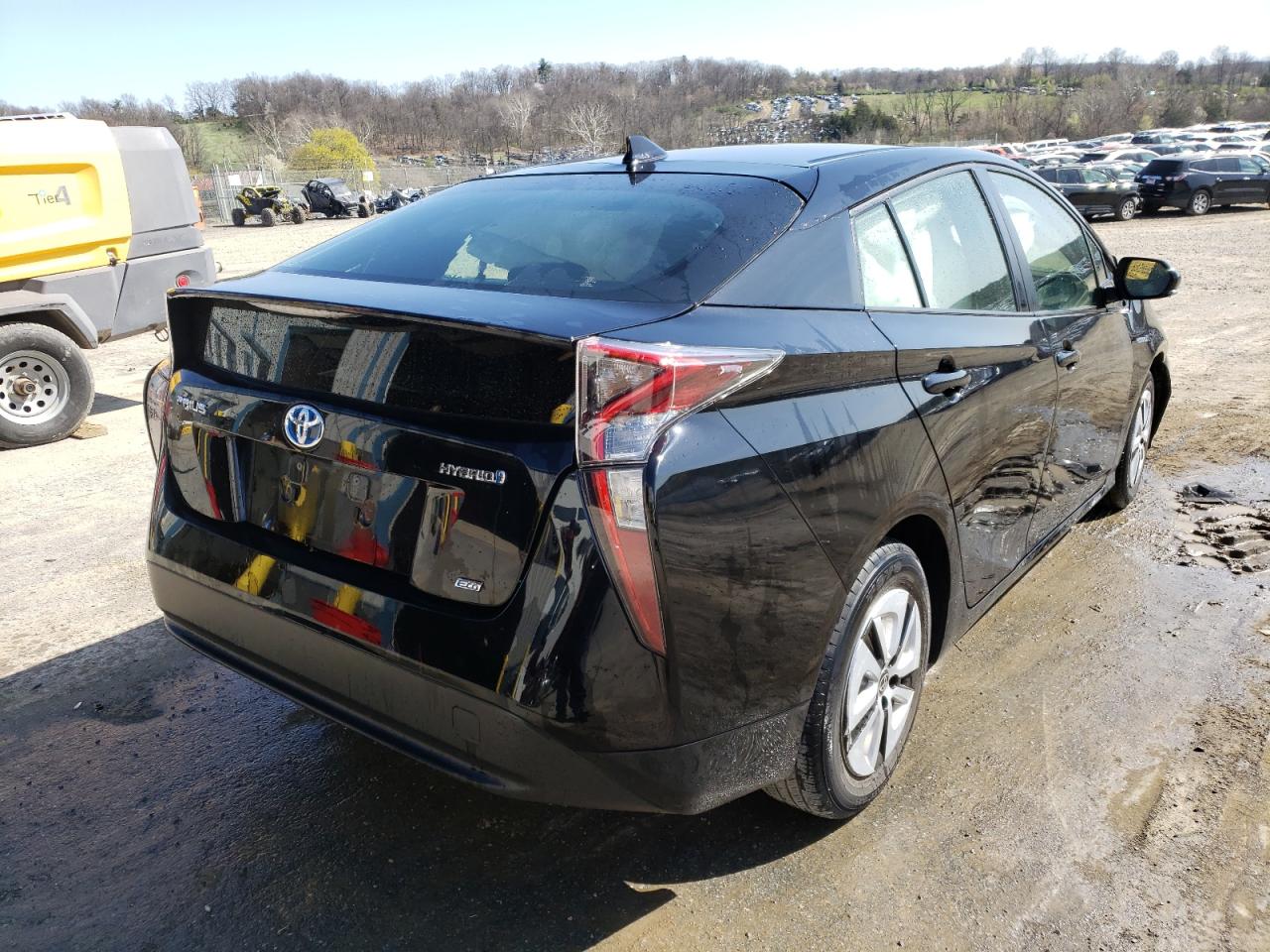 Photo 4 from auction – 2016 TOYOTA PRIUS with VIN JTDKARFU8G3011373