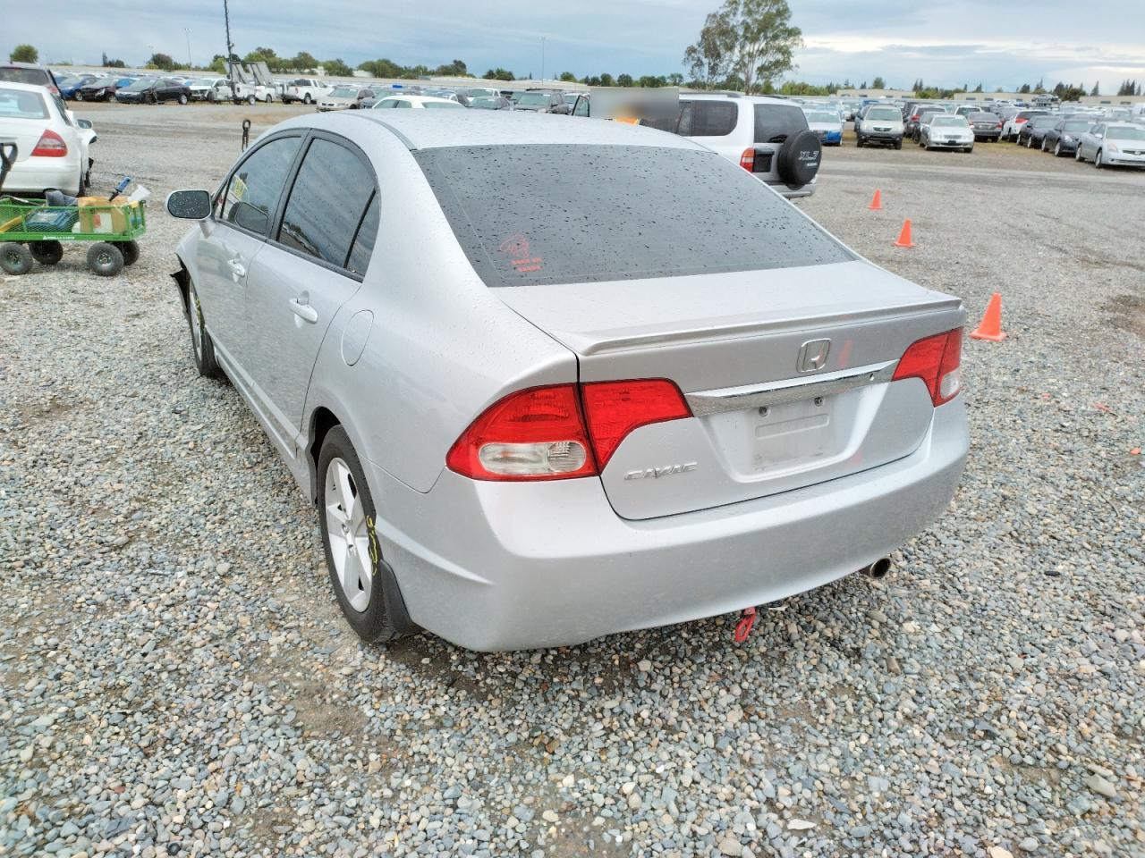 Photo 3 from auction – 2009 HONDA CIVIC with VIN 19XFA16649E035248