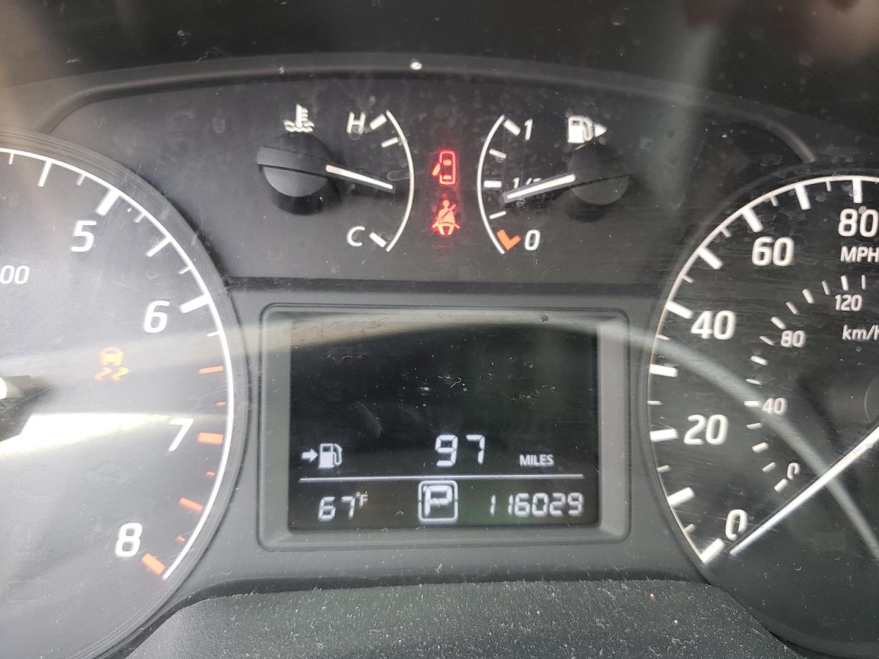 Photo 8 from auction – 2015 NISSAN SENTRA S with VIN 3N1AB7AP1FY366148